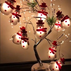 New . 2 sets of 10 led  felt Snowman 5 ft string light each